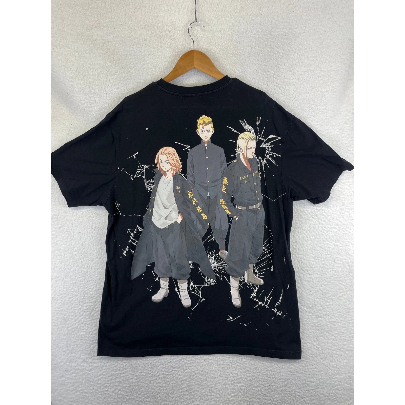 Tokyo Revengers Bershka's shirt