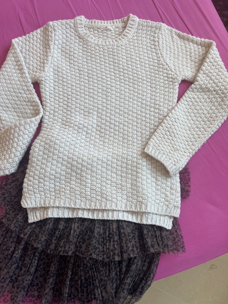 Pull ecru avec fil doré 