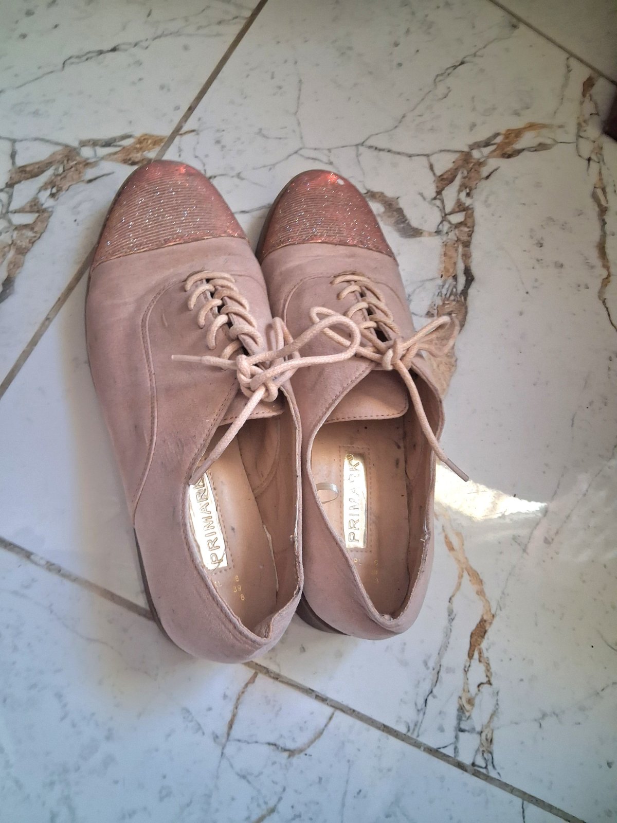 Chaussure sport chic-confort & style 