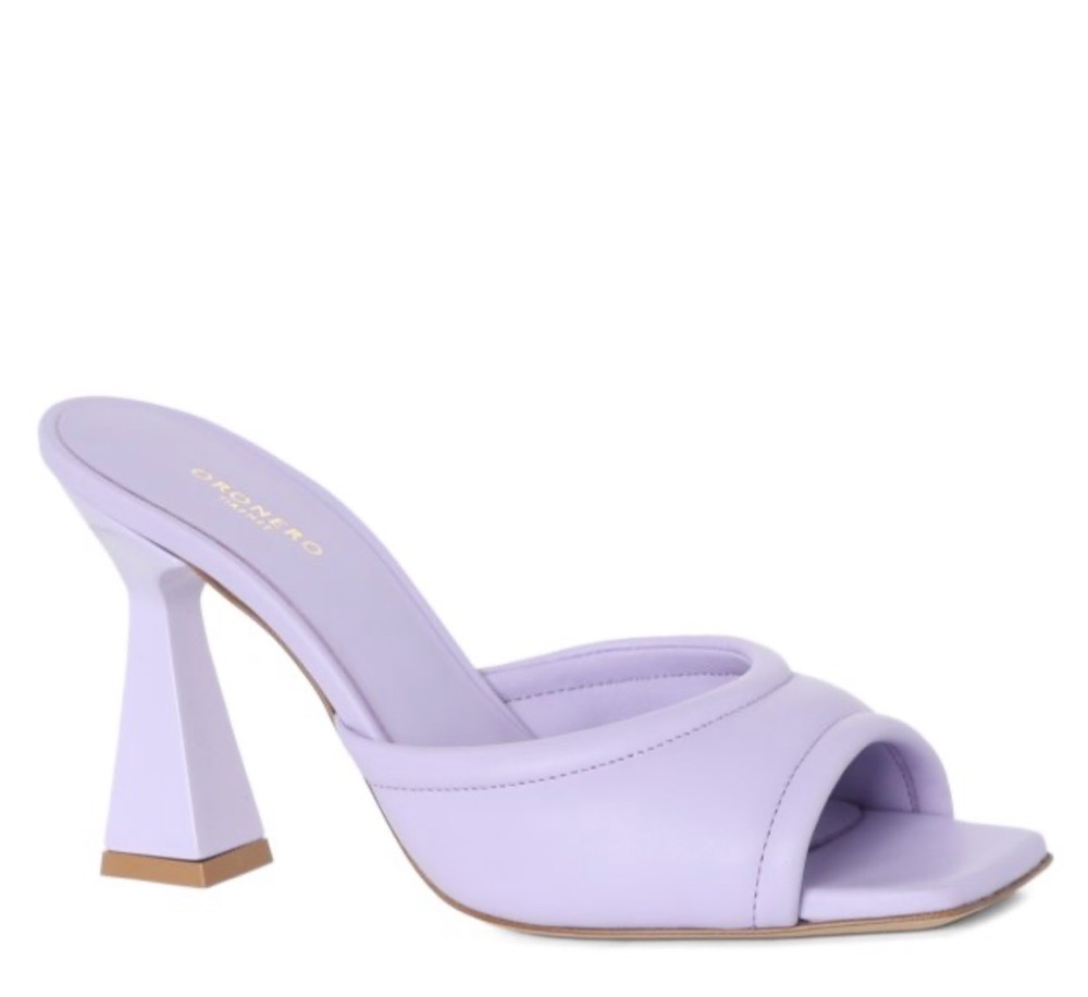 LiLa color heels