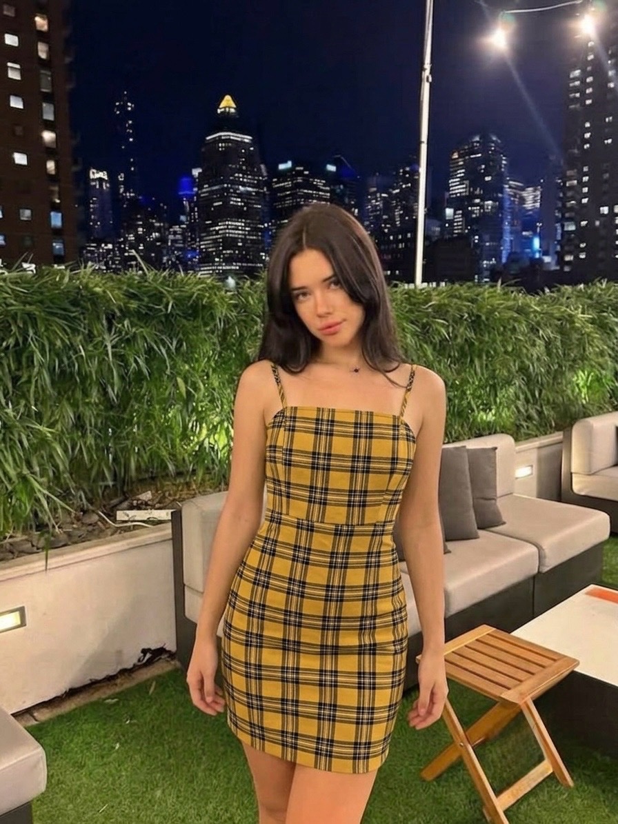 Robe mini ajustée vintage style "Clueless" 💛🖤 