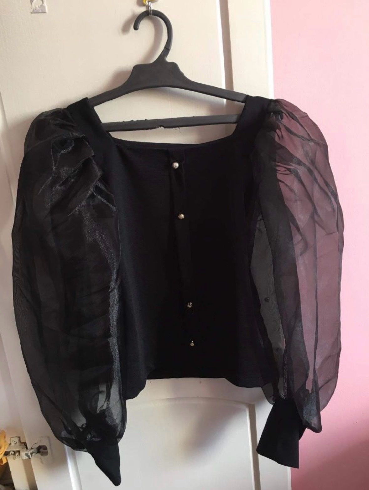 Pull manches bouffantes noir 🖤