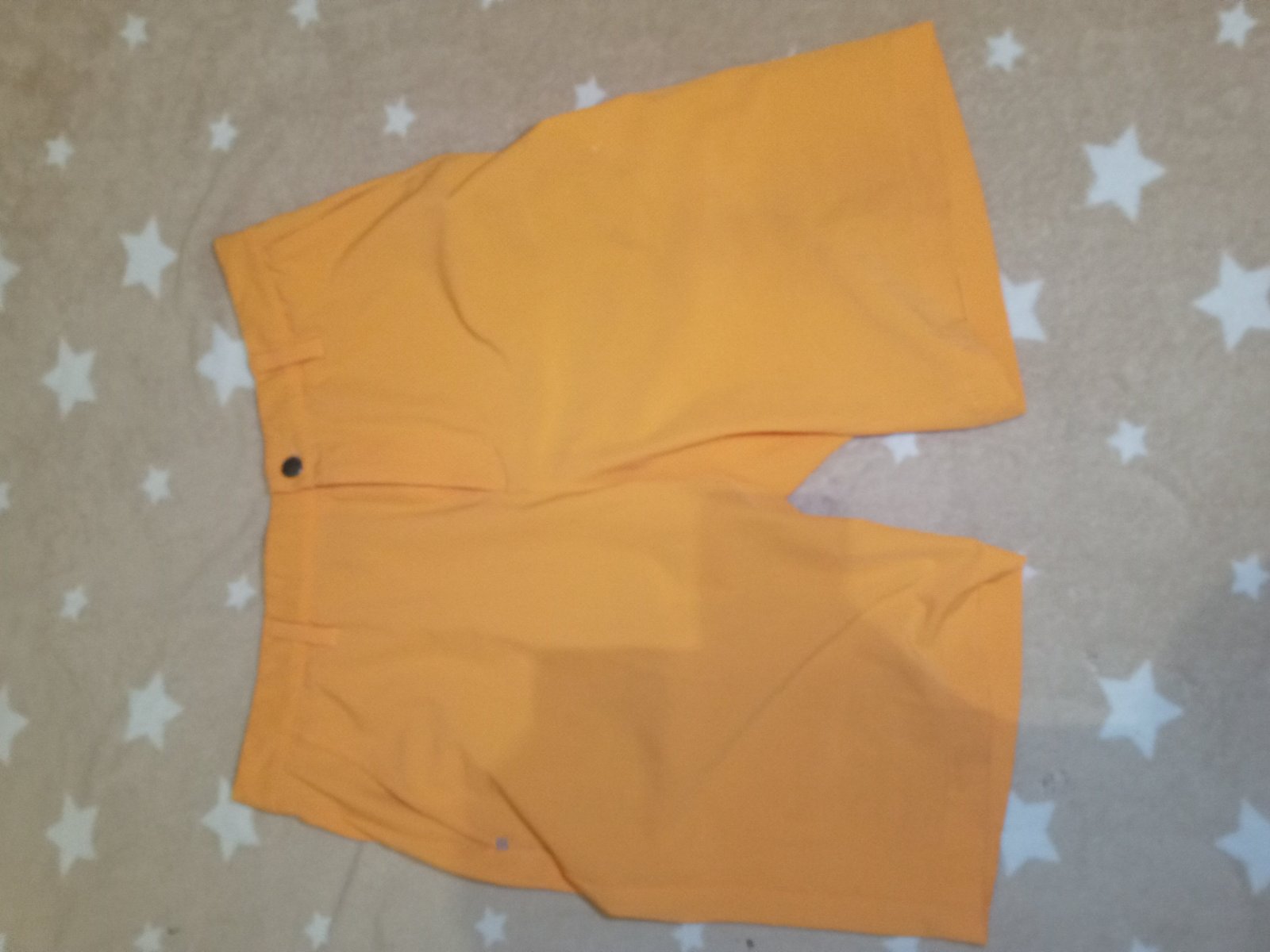 Short orange 