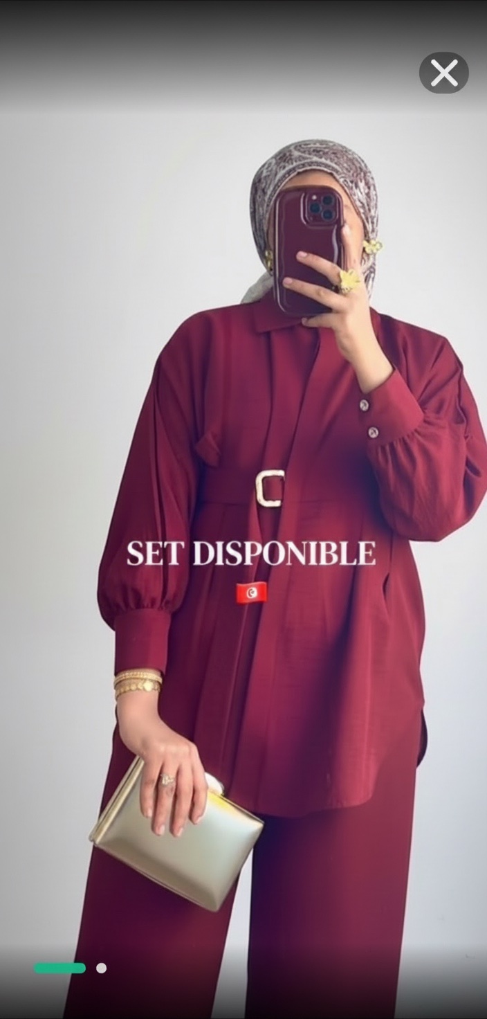 Set chemise et pantalon jamais portee