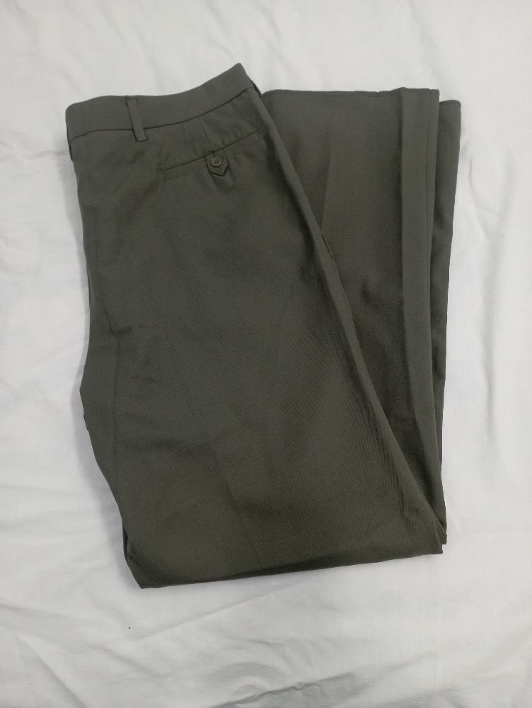 Pantalon homme vert militaire neuf