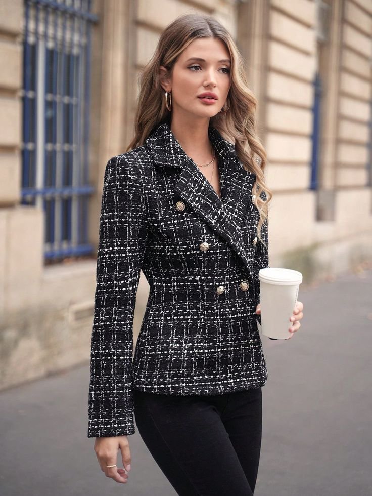 Blazer tweed double boutonnage , legging taille haute tres bonne qualité made in italy 
