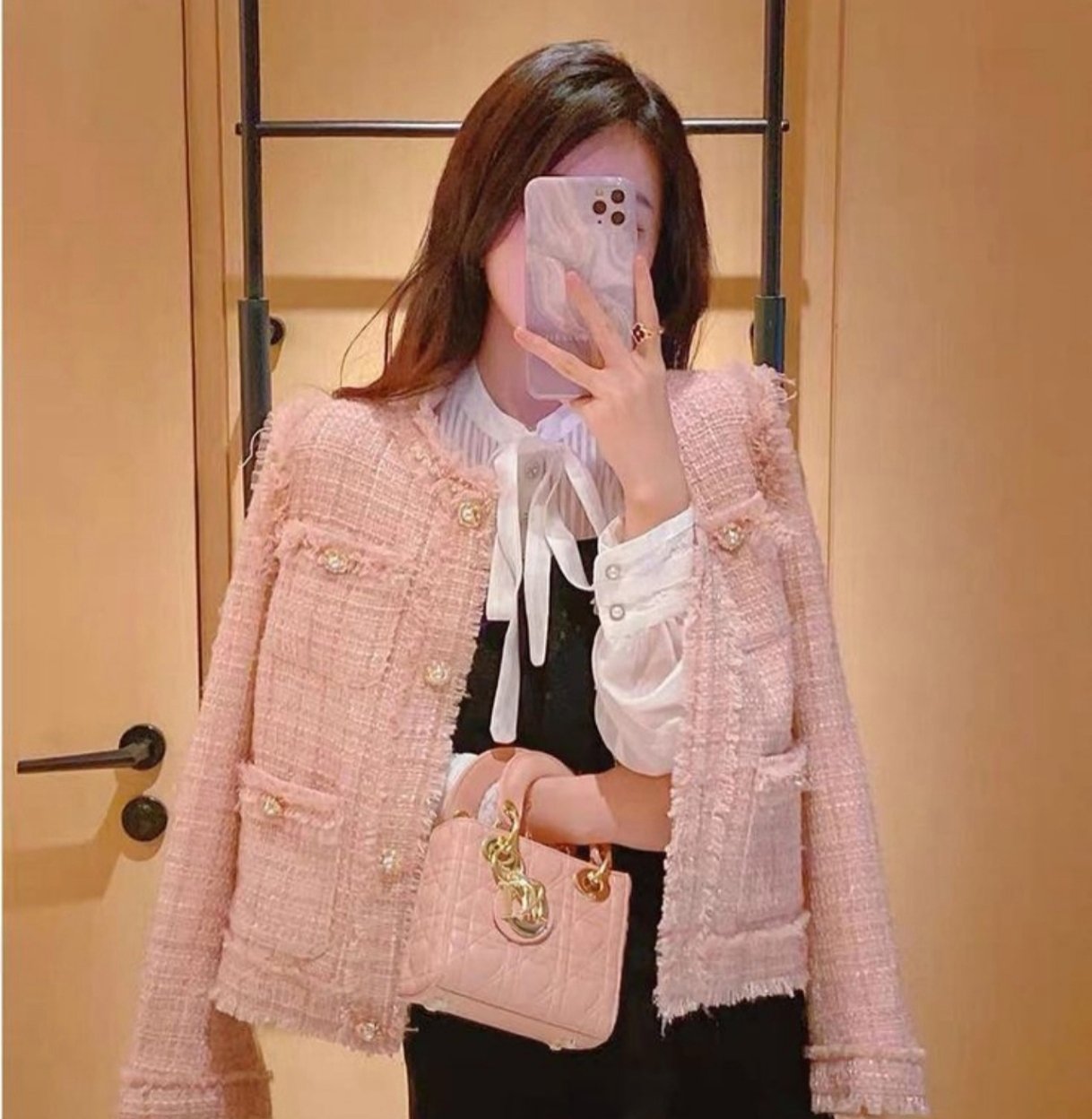 Veste tweed style Chanel boutons décoré taille s 