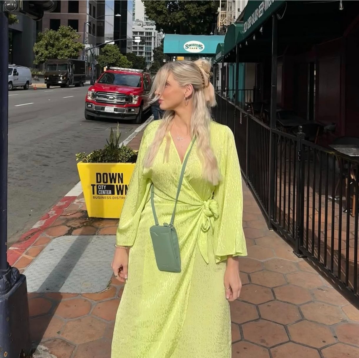 Robe portefeuille H&M en jacquard Vert lime éclatant 
