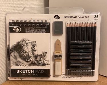 Sketching set- Drawing: beginner or professional
