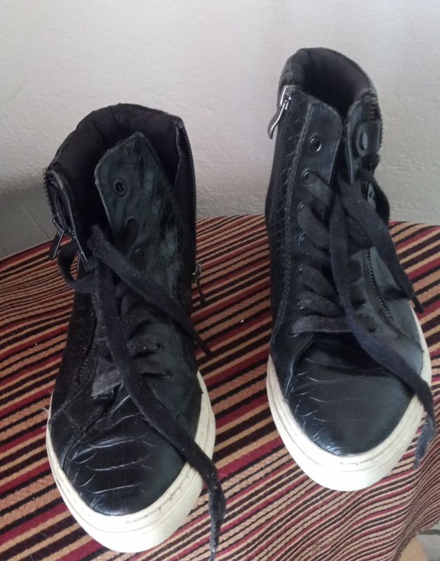 chaussure homme la marque Marco Tozzi 