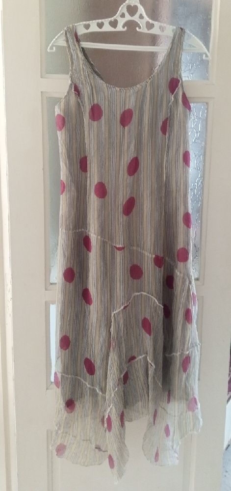Robe mousline longue sans manches  de la marque maxime made in france 