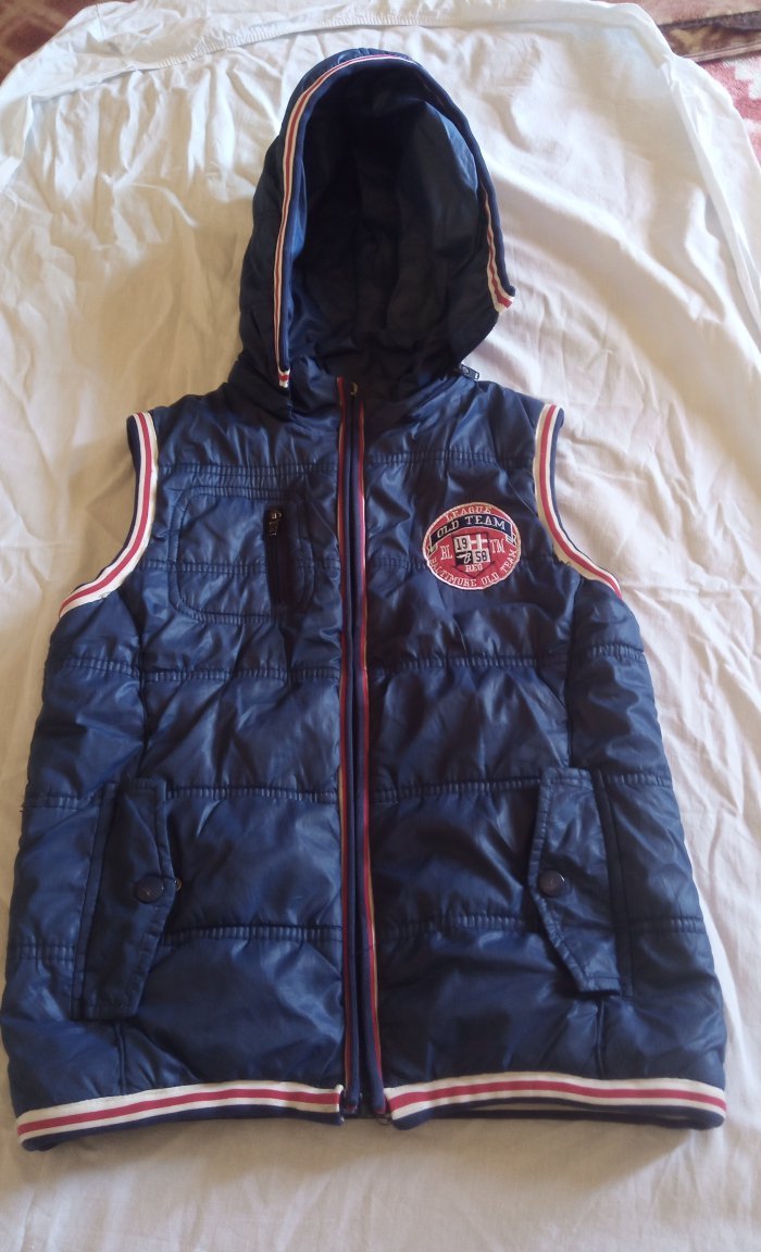 Doudoune enfant  bleu  la marque sweet - juniore
