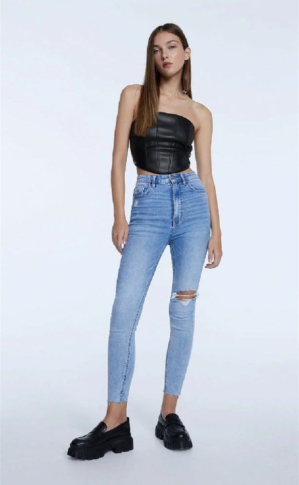 Bershka taille haute neuf 