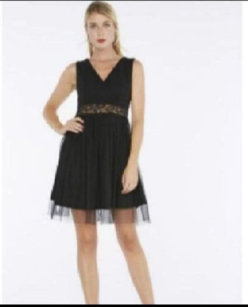 Robe Jennyfer tt neuf