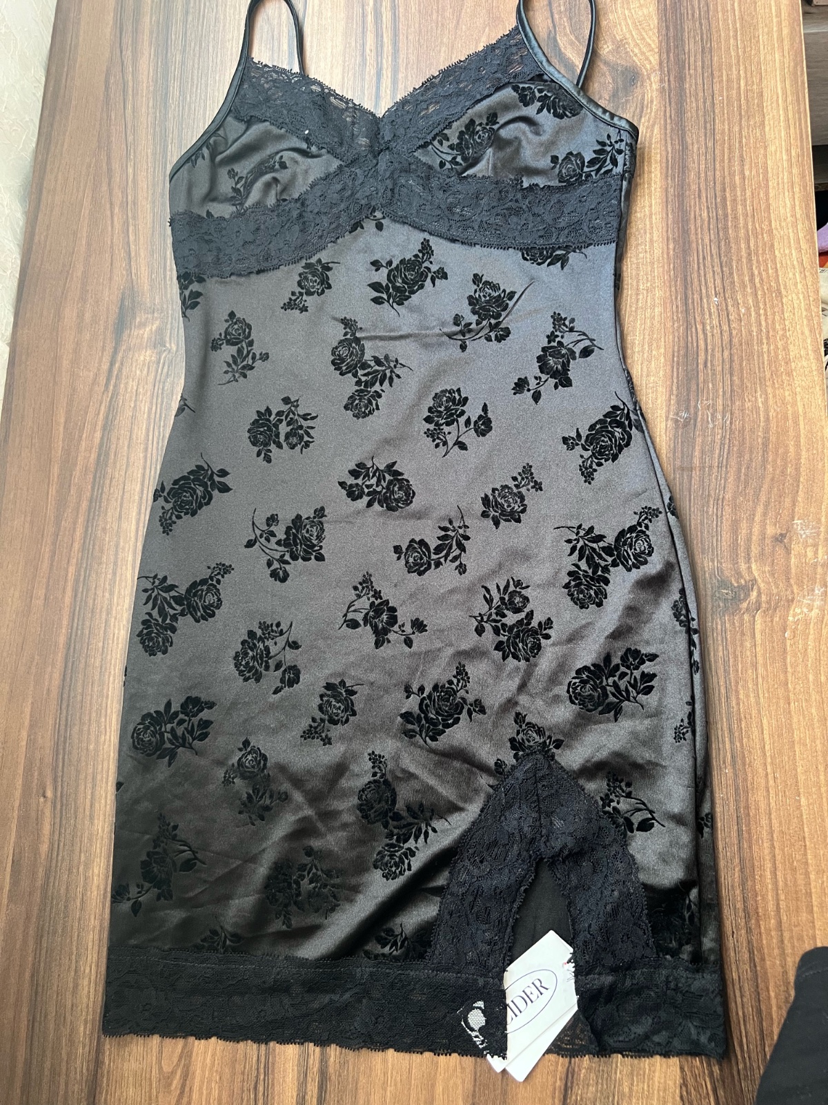 Robe noir courte moulante