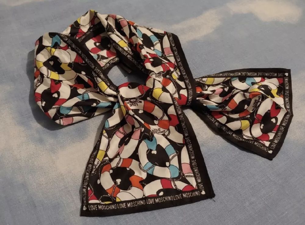 Foulard Moschino
