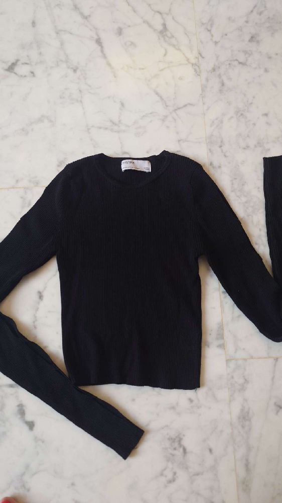 Top noir Bershka