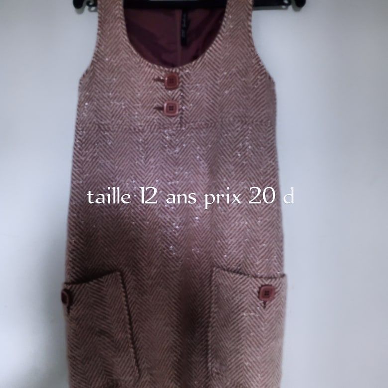 À vendre taille 12 ans