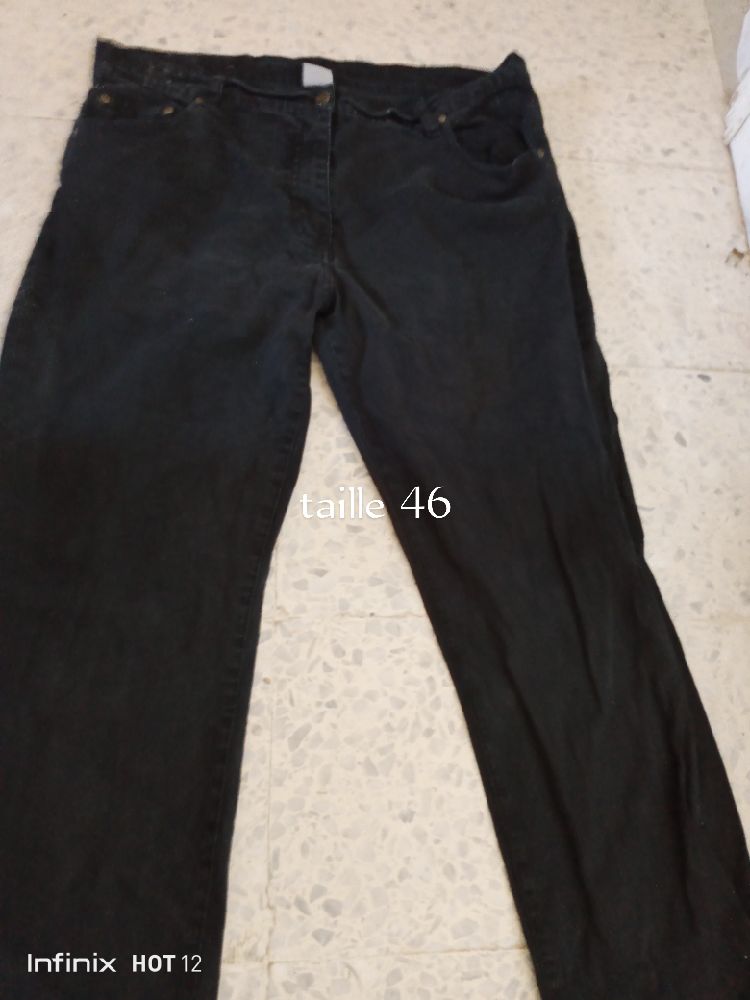 Pantalon noir taille 46