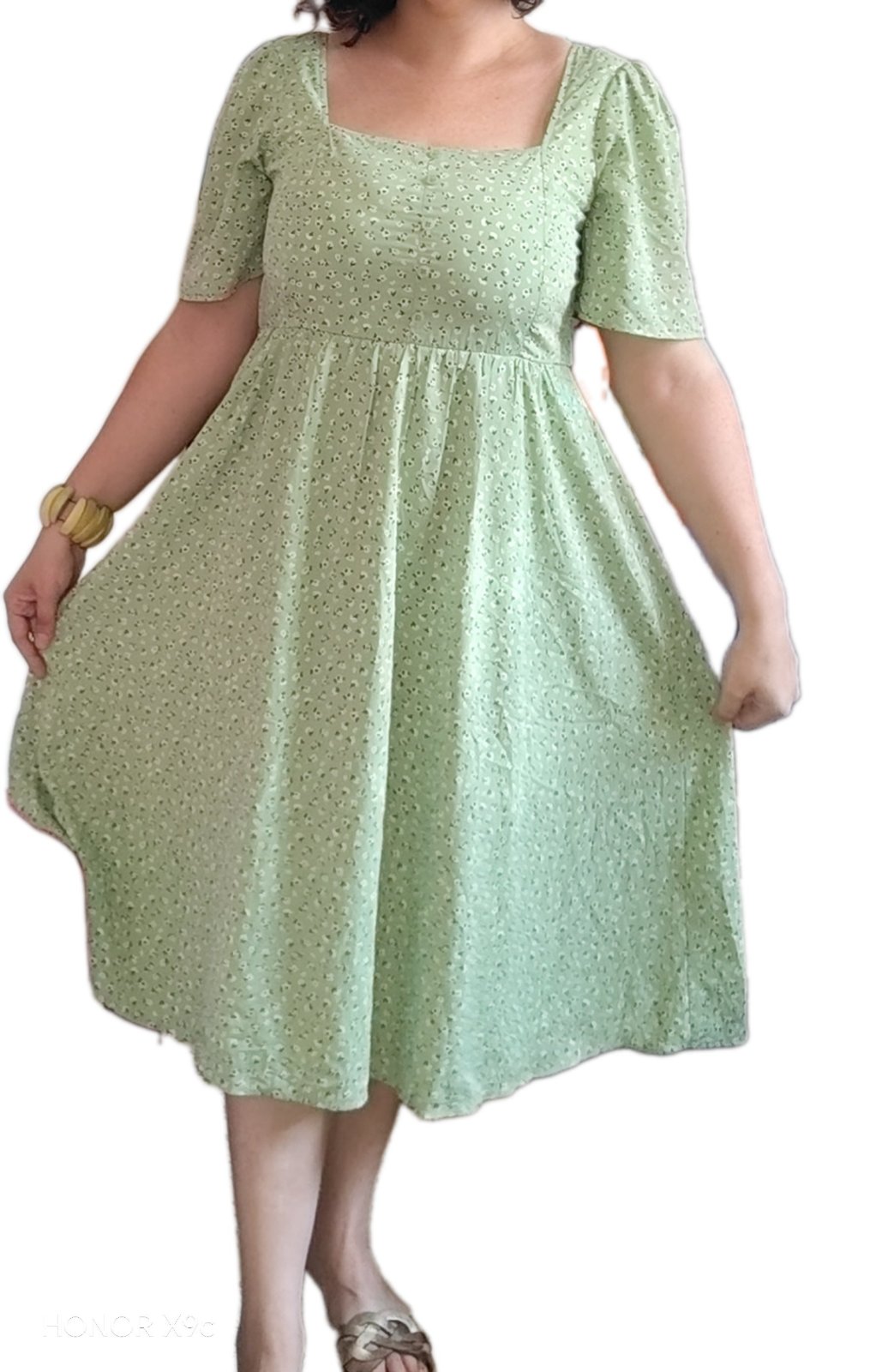 Robe fleurie pistache