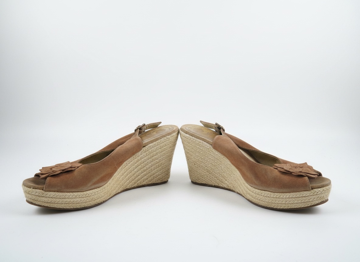 👡 ✨ Escarpins compensés style espadrille en daim taupe ✨