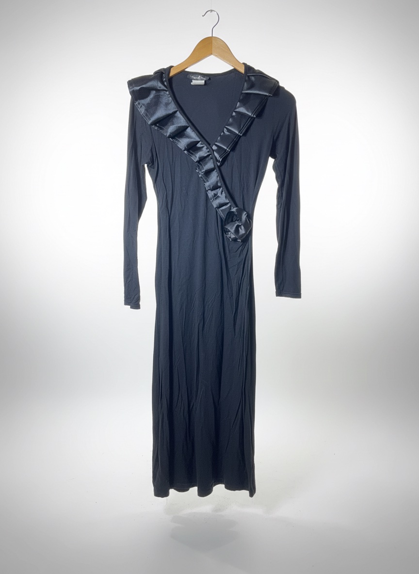 🖤 Robe noire élégante à volants ✨