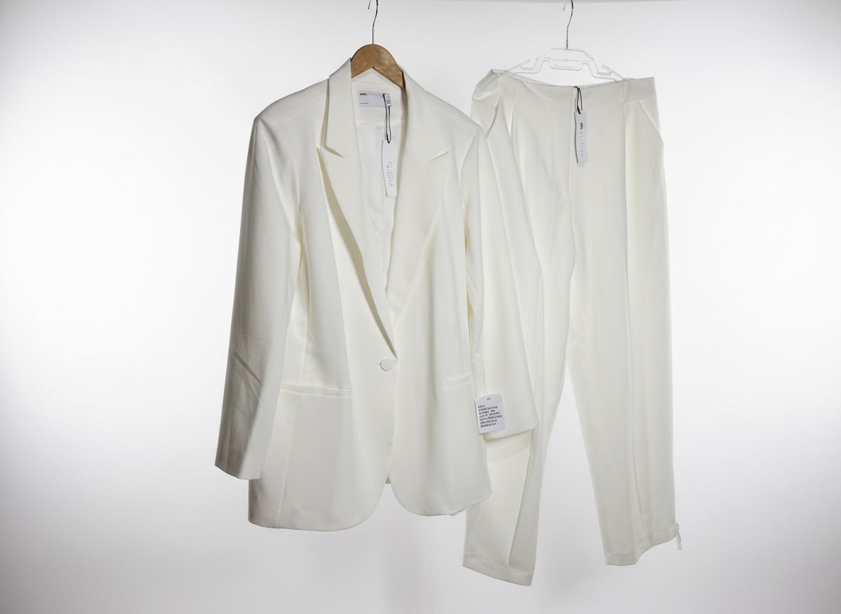 ✨ Tailleur blanc ASOS Edition Curve T44 – Neuf avec étiquettes