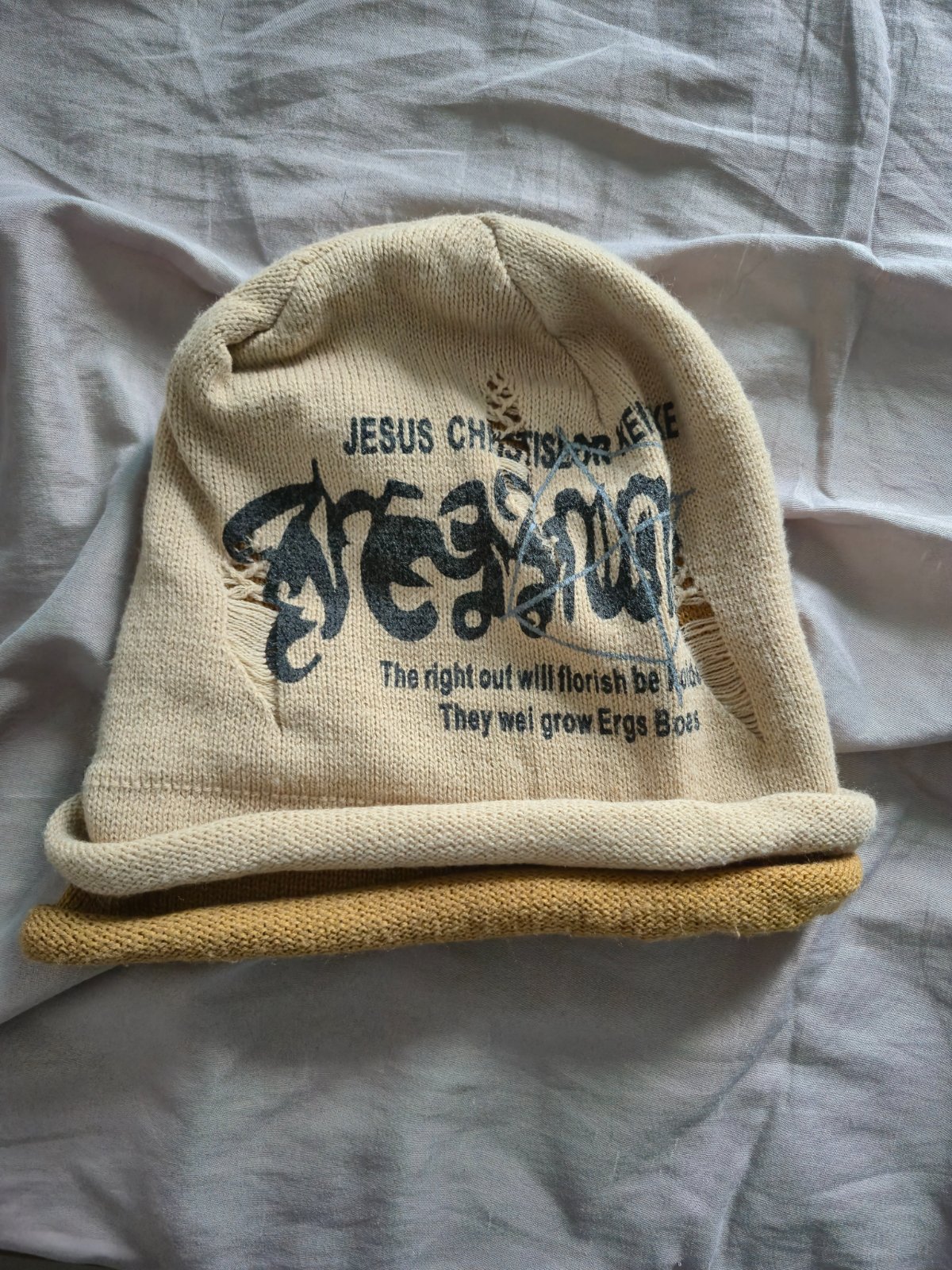 Bonnet en maille beige 