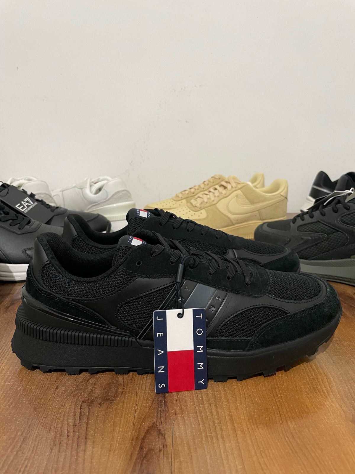 Tommy Hilfiger