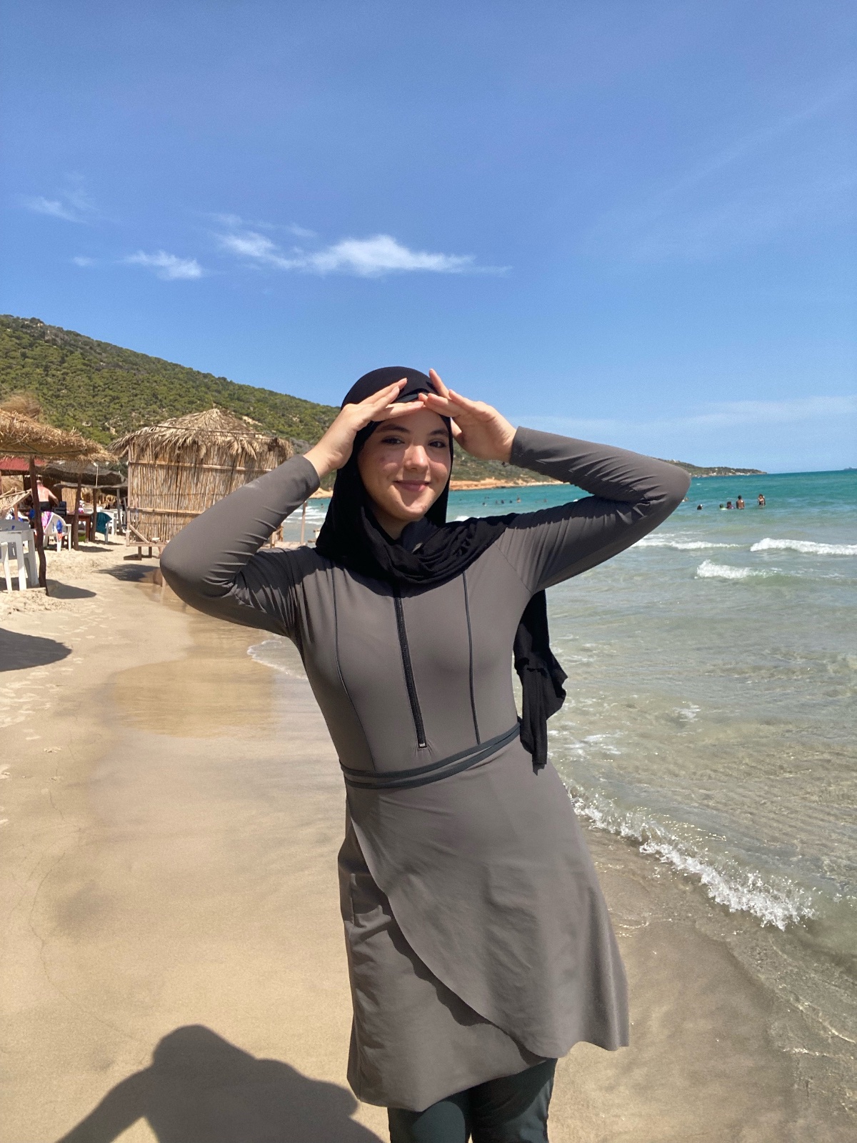 Burkini gris charbon et vers foncé avec bonnet 