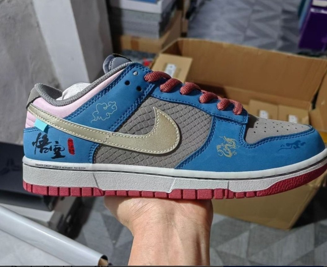 Nike Dunk Low Custom 40