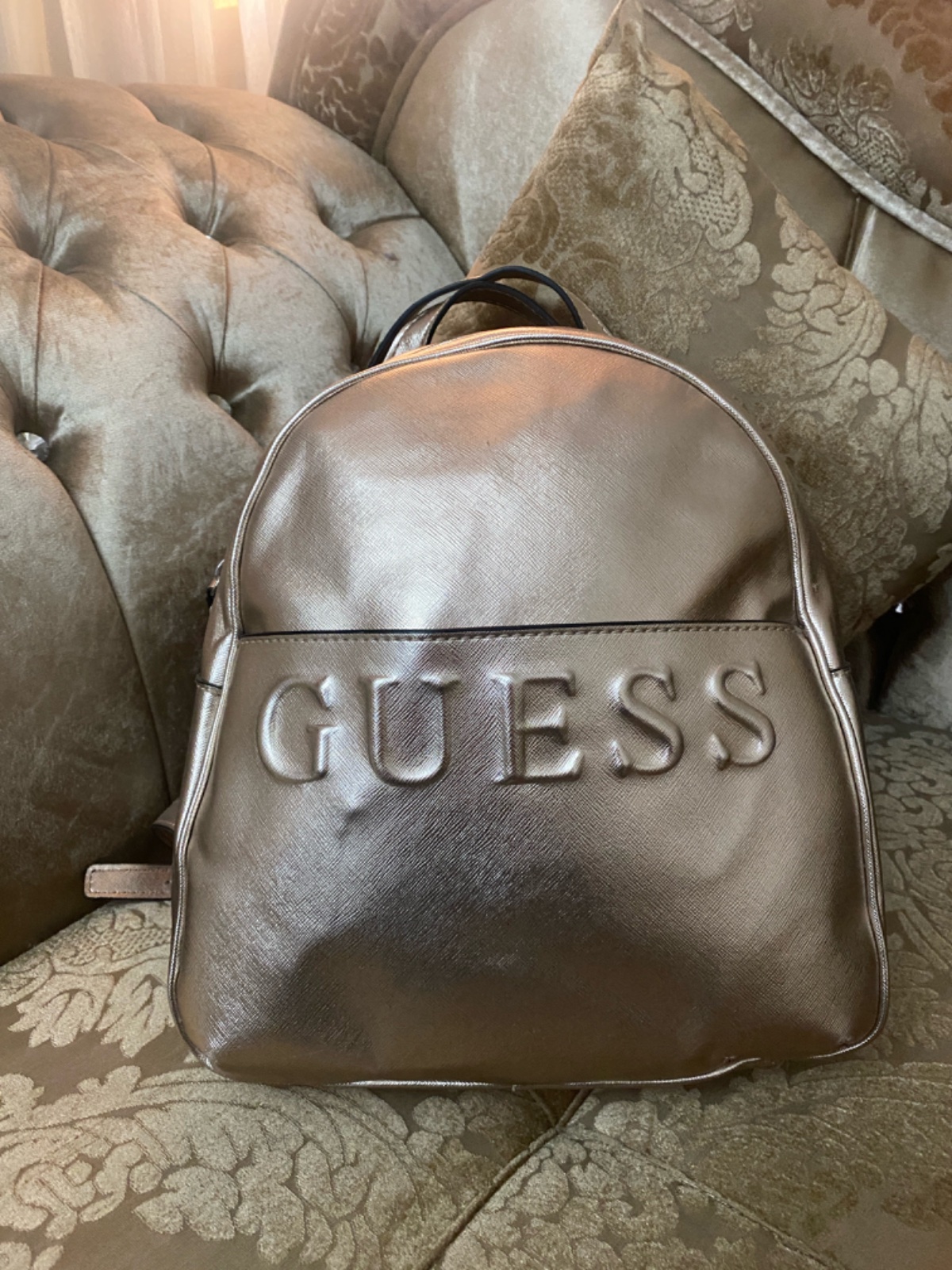 SAC A DOS GUESS NEUF