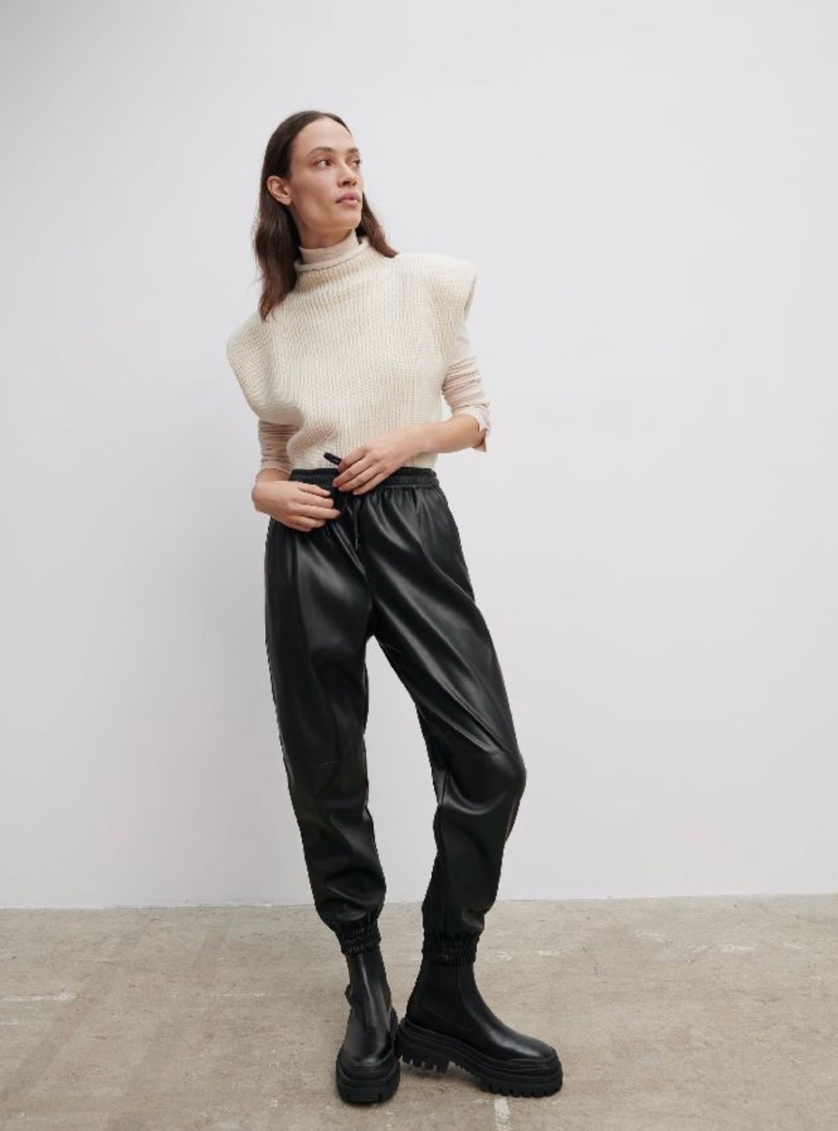 PANTALON CUIR ZARA