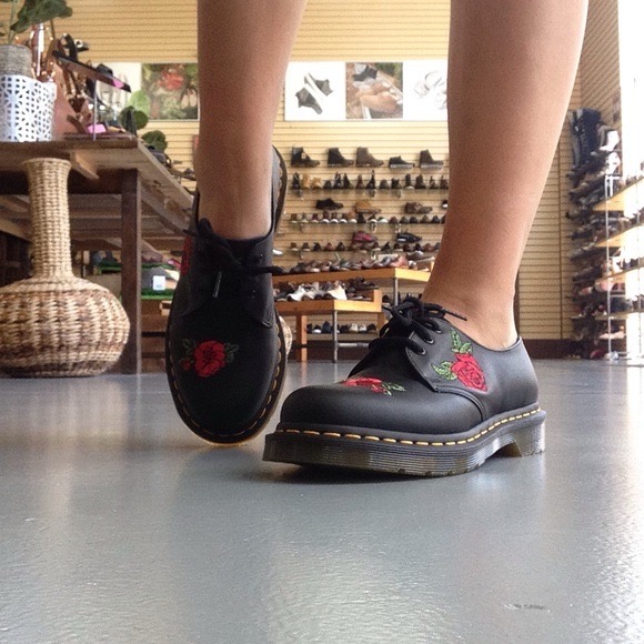 DERBIES DR MARTINS