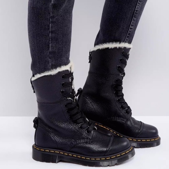 BOTTES CUIR VERITABLE DR MARTINS
