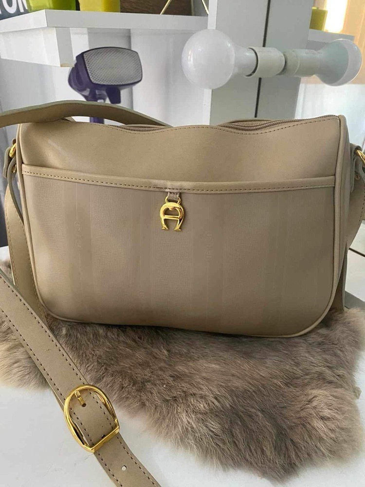 SAC A BANDOULIERE ETIENNE AIGNER 