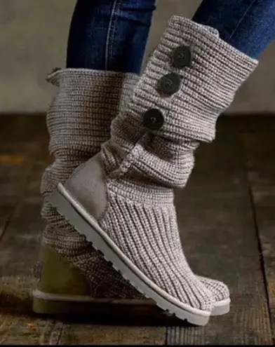 BOTTES UGG NEUF