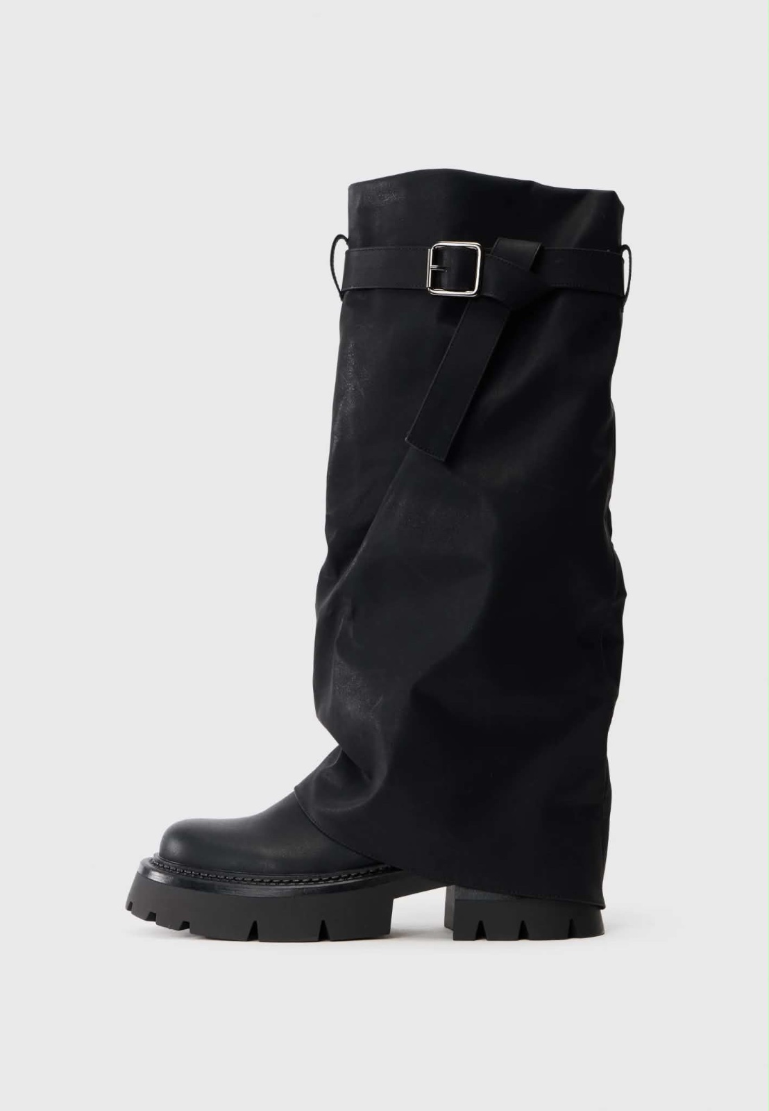 BOTTES TRES CHIC