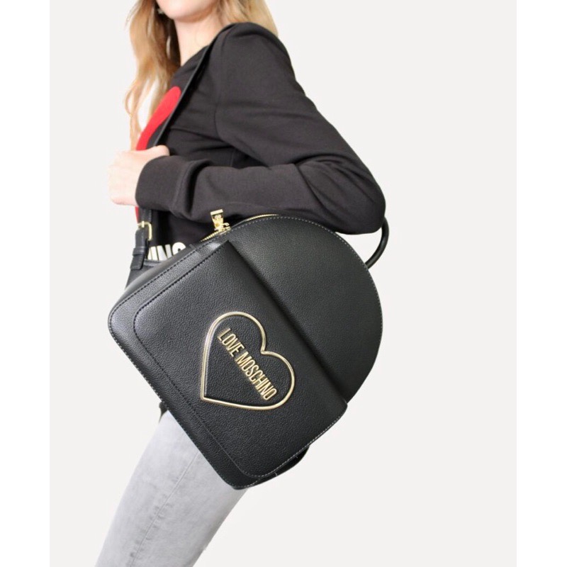 SAC A DOS LOVE MOSCHINO NEUF