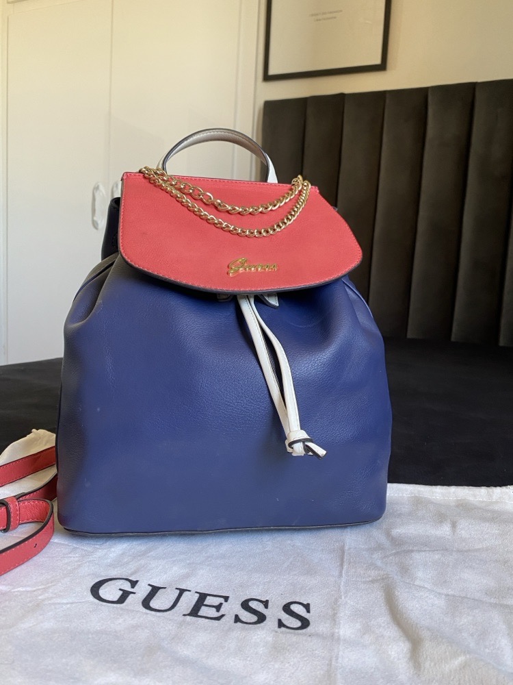 SAC A DOS GUESS AUTHENTIQUE NEUF