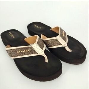 FLIP FLOP COMPENSE COACH