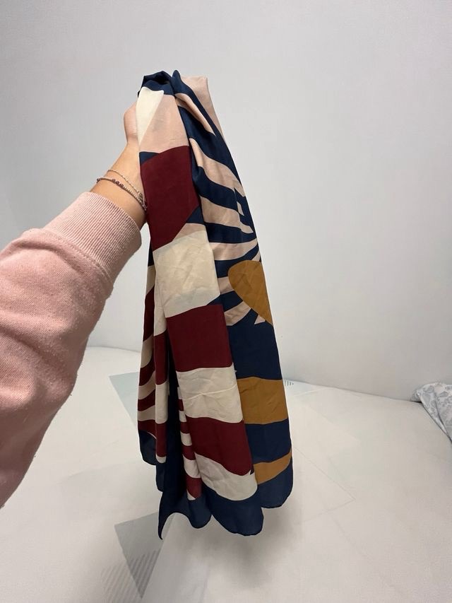 GRANDE FOULARD H&M