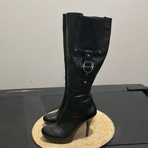 BOTTES CUIR VERITABLE GUESS