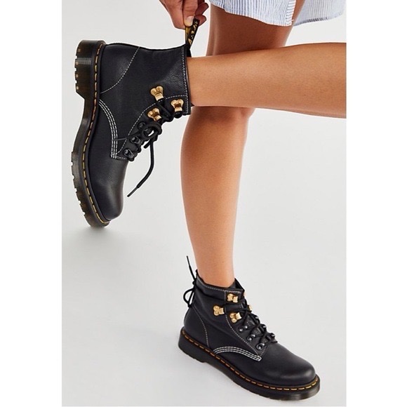 BOTTINE CUIR VERITABLE DR MARTINS