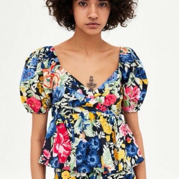CROP TOP ZARA
