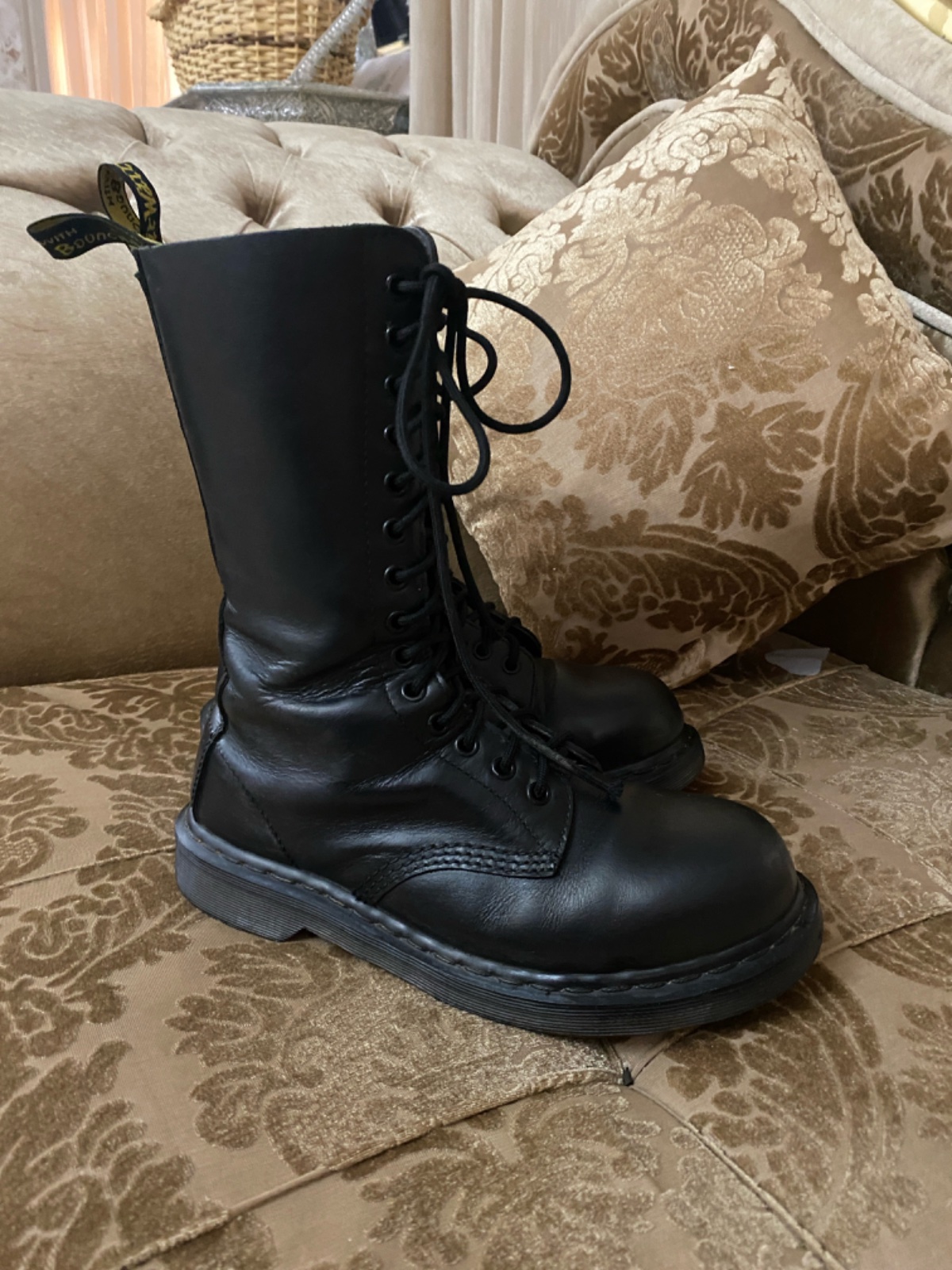 BOTTES CUIR VERITABLE DR MARTINS METAL