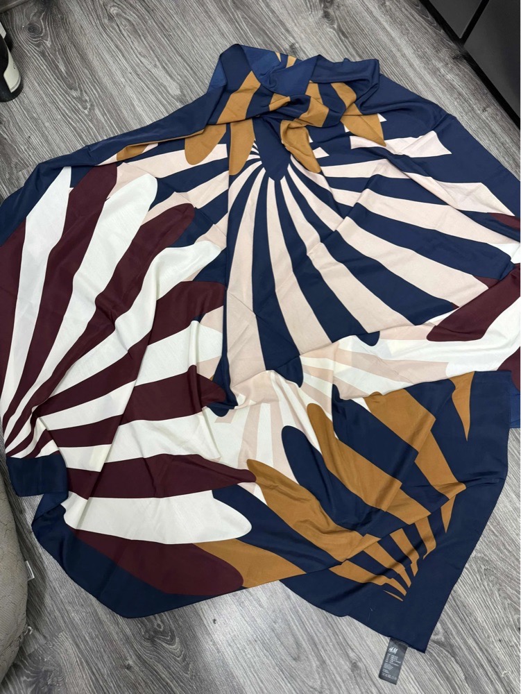 GRANDE FOULARD H&M