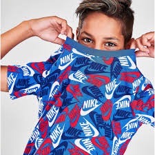 PULL NIKE ENFANT 2 ANS