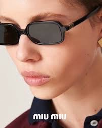 LUNETTE DE SOLEIL MIU MIU