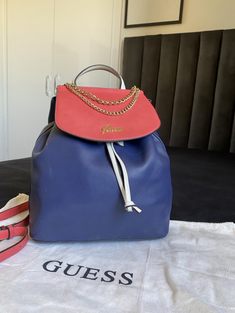 SAC A DOS GUESS AUTHENTIQUE NEUF